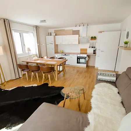 Finest Kitzblick Golf By In One Zell am See