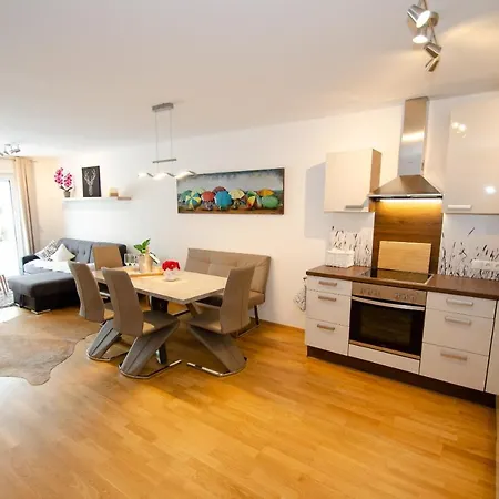 Finest Kitzblick Golf By In One Apartman Zell am See